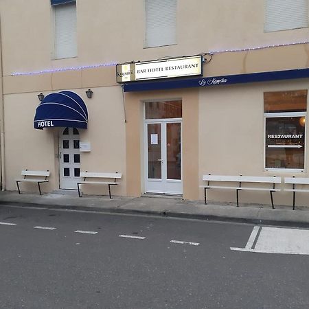 Hotel Le Kamelia Сал Екстериор снимка