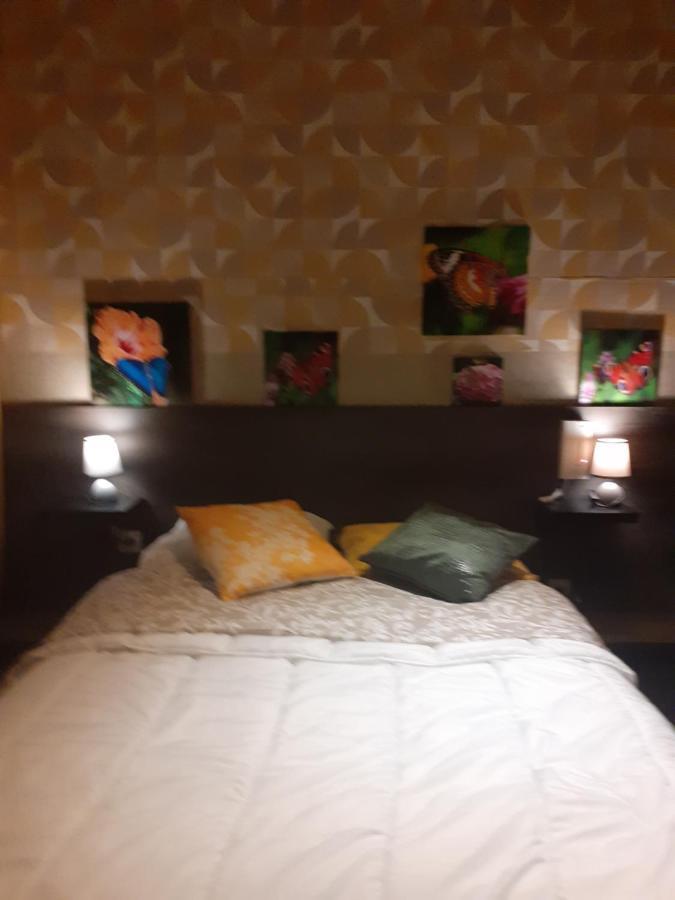 Hotel Le Kamelia Сал Екстериор снимка