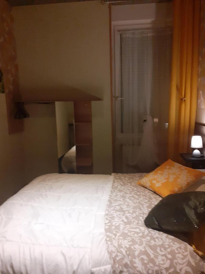 Hotel Le Kamelia Сал Екстериор снимка