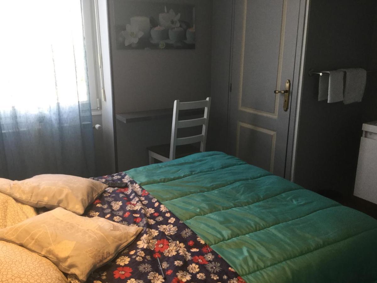 Hotel Le Kamelia Сал Екстериор снимка